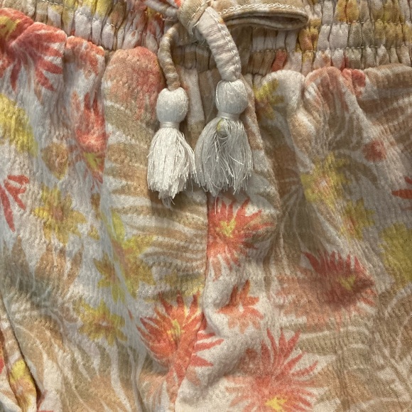 Preowned Btween size5 girls, 2 piece pants outfit, sleeveless top w/harem pants. - Picture 5 of 7